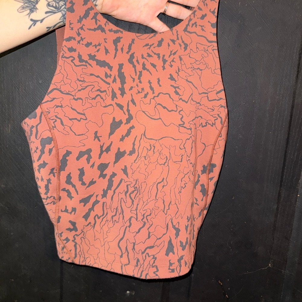 Lululemon high neck tank